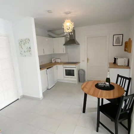 Great Location, In The Heart Of Puerto Del Carmen, Aguazul With Vv Licence דירה