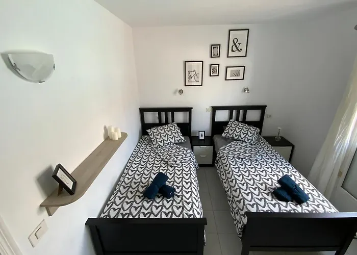 Great Location, In The Heart Of Puerto Del Carmen, Aguazul With Vv Licence *